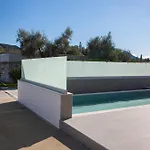 فيلة Valora